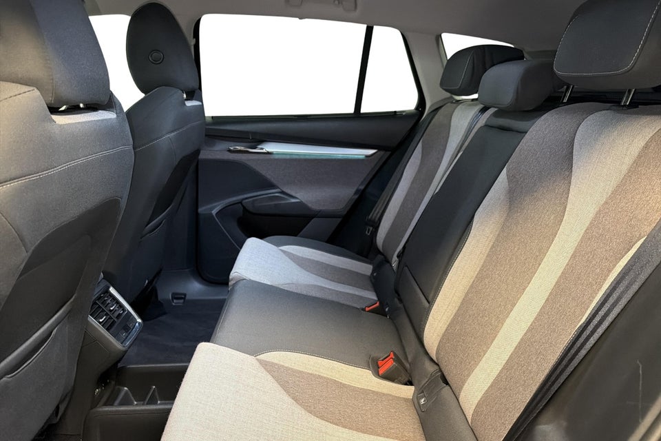 Skoda Enyaq 80 iV Lodge 5d