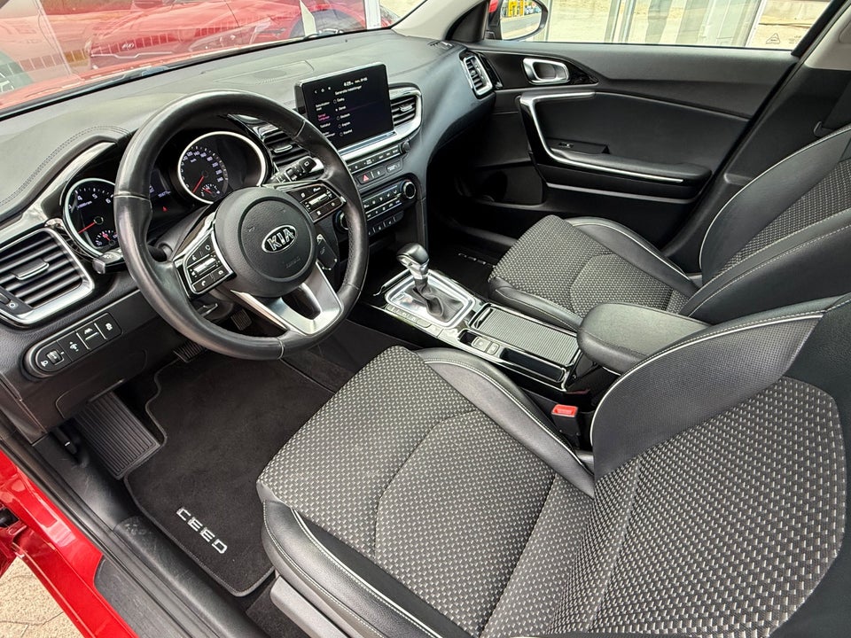 Kia Ceed 1,4 T-GDi Intro Edition SW DCT 5d