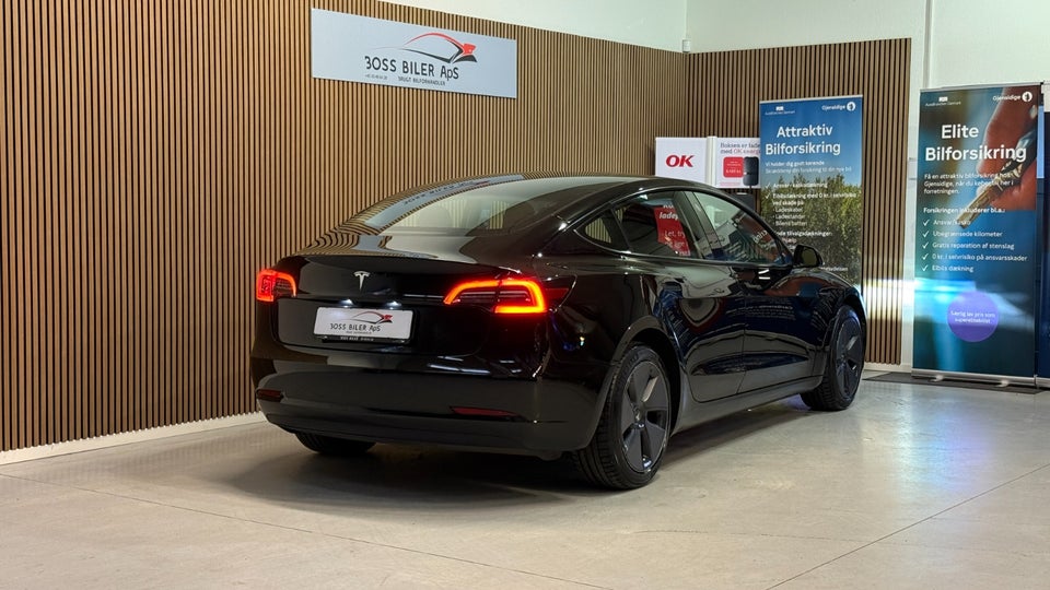 Tesla Model 3 Standard Range+ RWD 4d