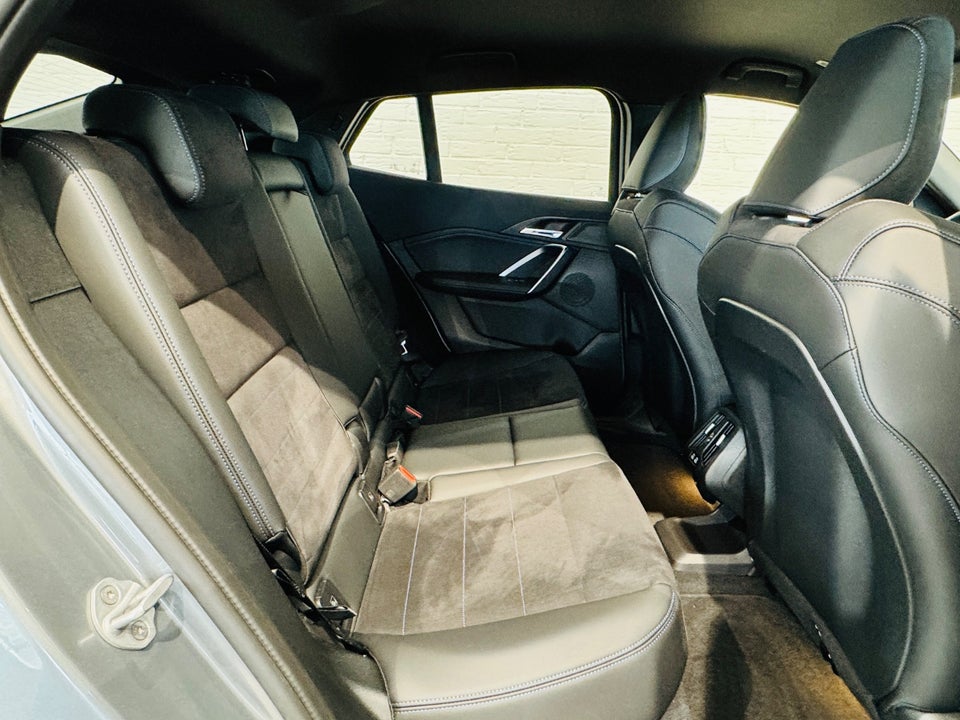 BMW iX2 eDrive20 M-Sport Premium 5d
