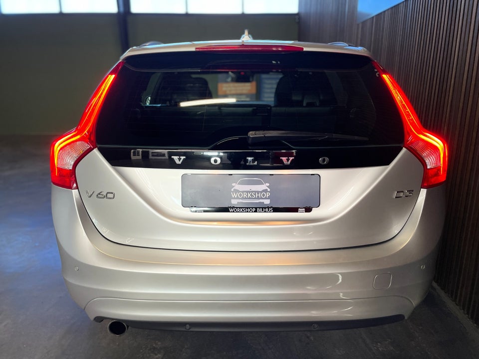 Volvo V60 2,0 D3 150 Kinetic aut. 5d