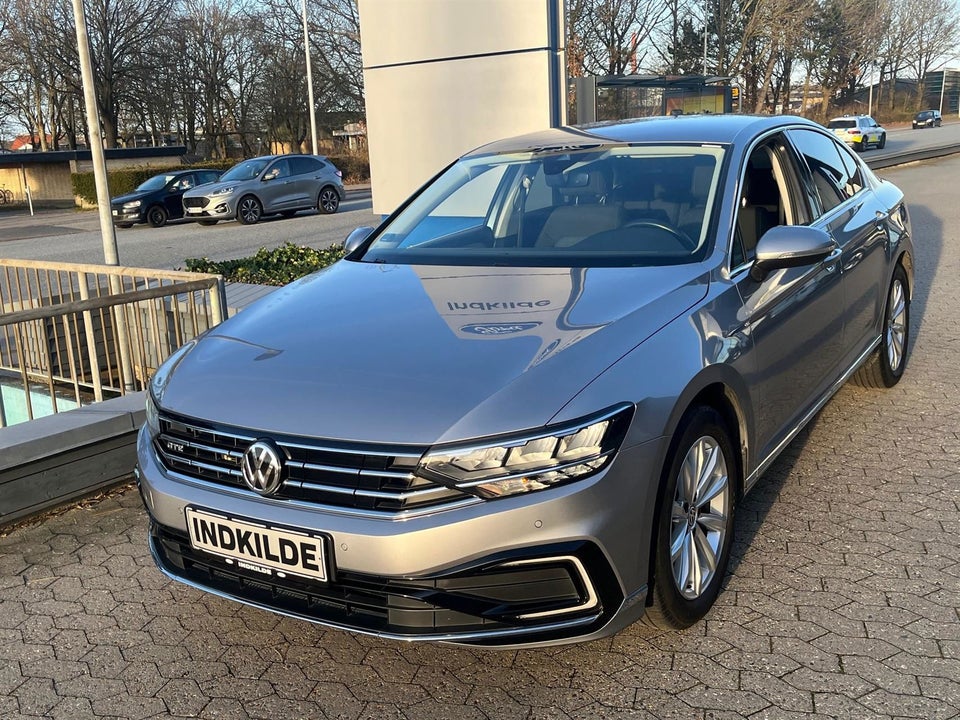 VW Passat 1,4 GTE DSG 4d