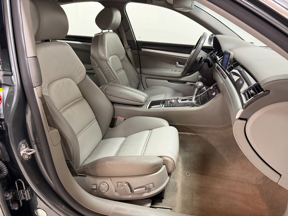 Audi S8 5,2 FSi quattro Tiptr. 4d