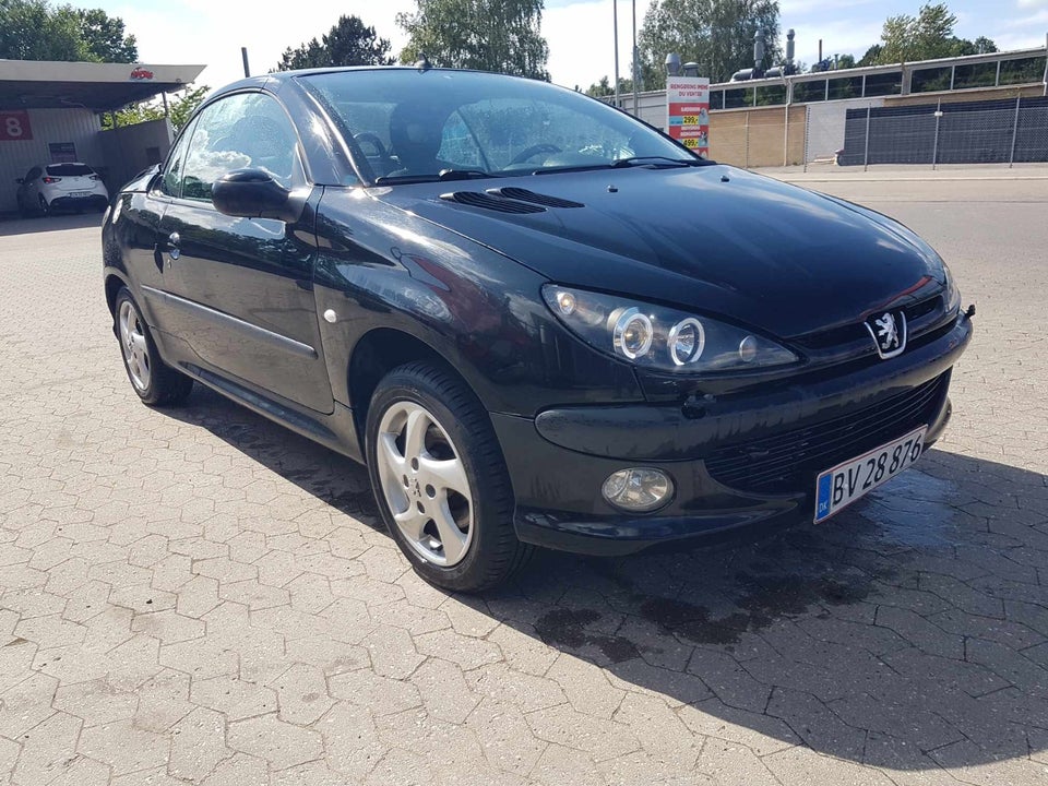 Peugeot 206 1,6 16V CC 2d