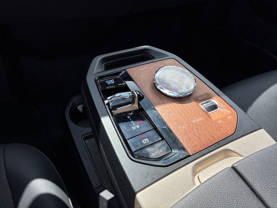 BMW iX xDrive40 5d