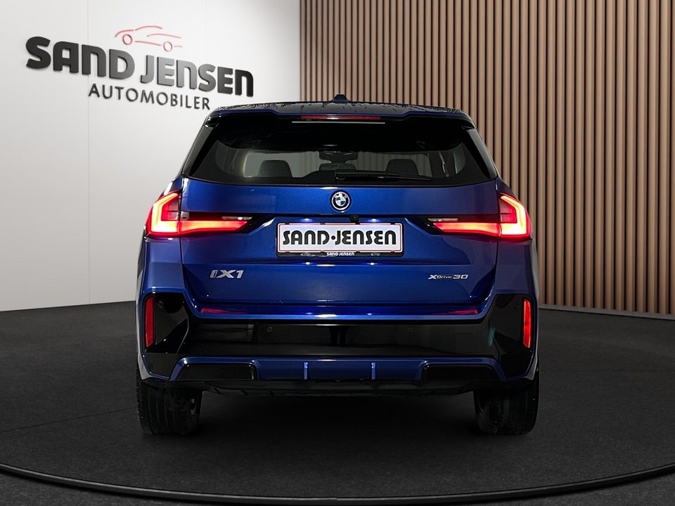 BMW iX1 xDrive30 M-Sport 5d
