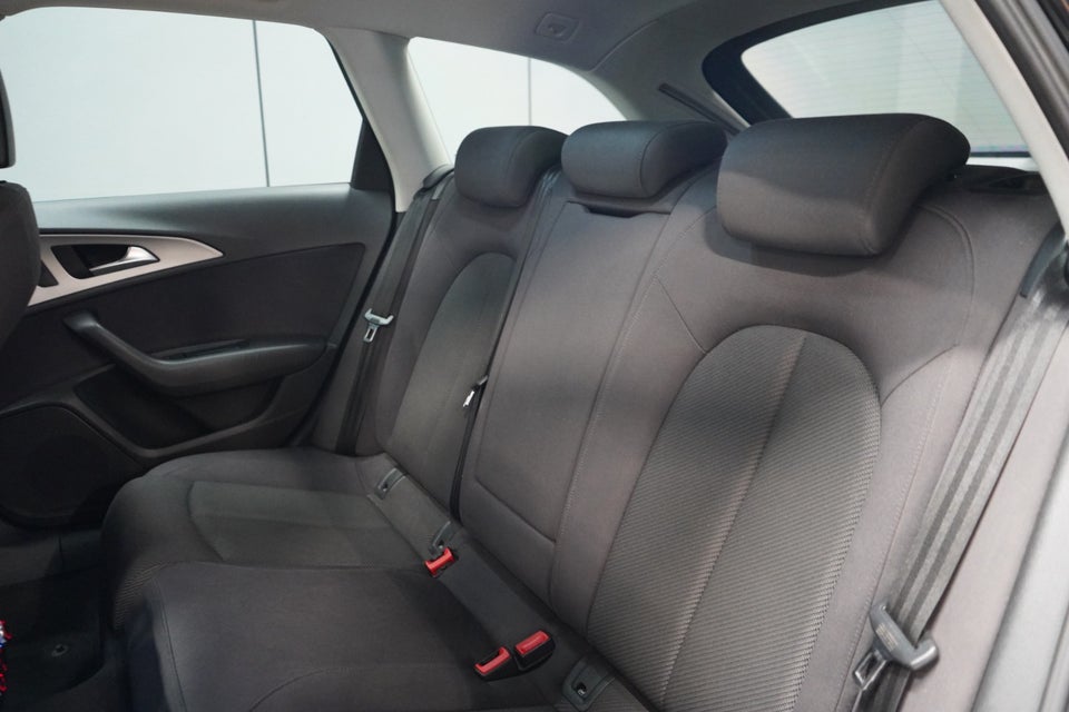 Audi A6 2,0 TDi 177 S-line Avant Multitr. 5d