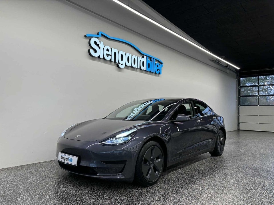 Tesla Model 3 RWD 4d
