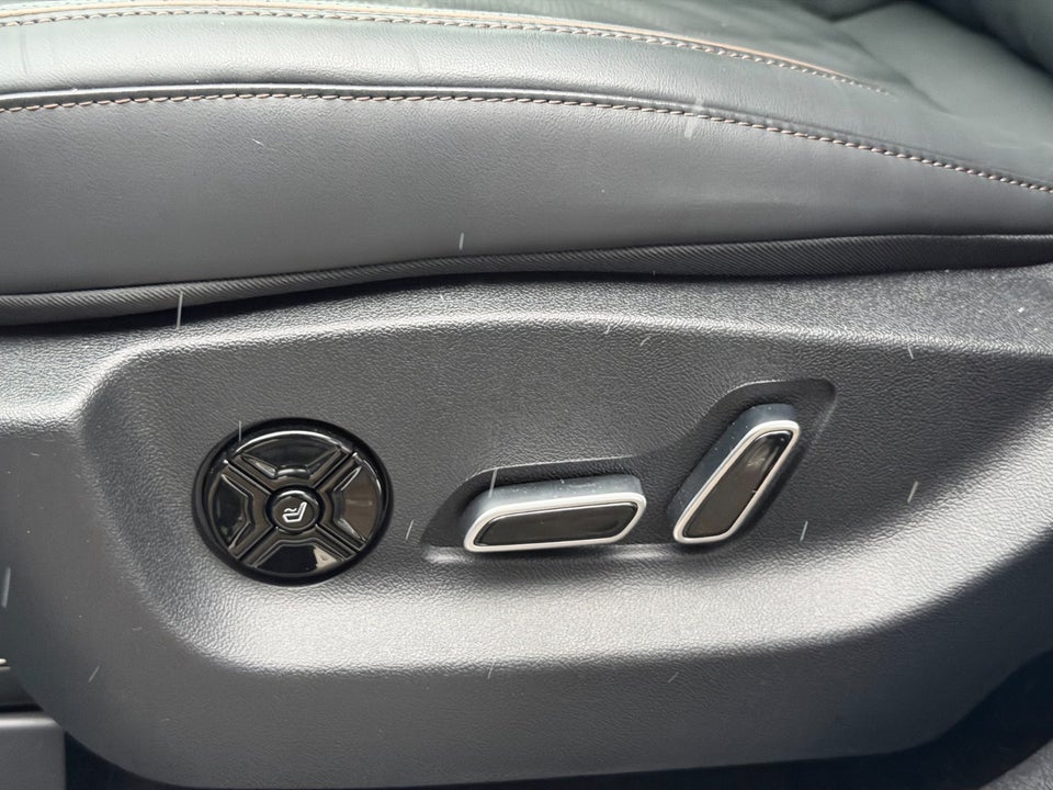 BYD Tang 109 Flagship AWD 7prs 5d