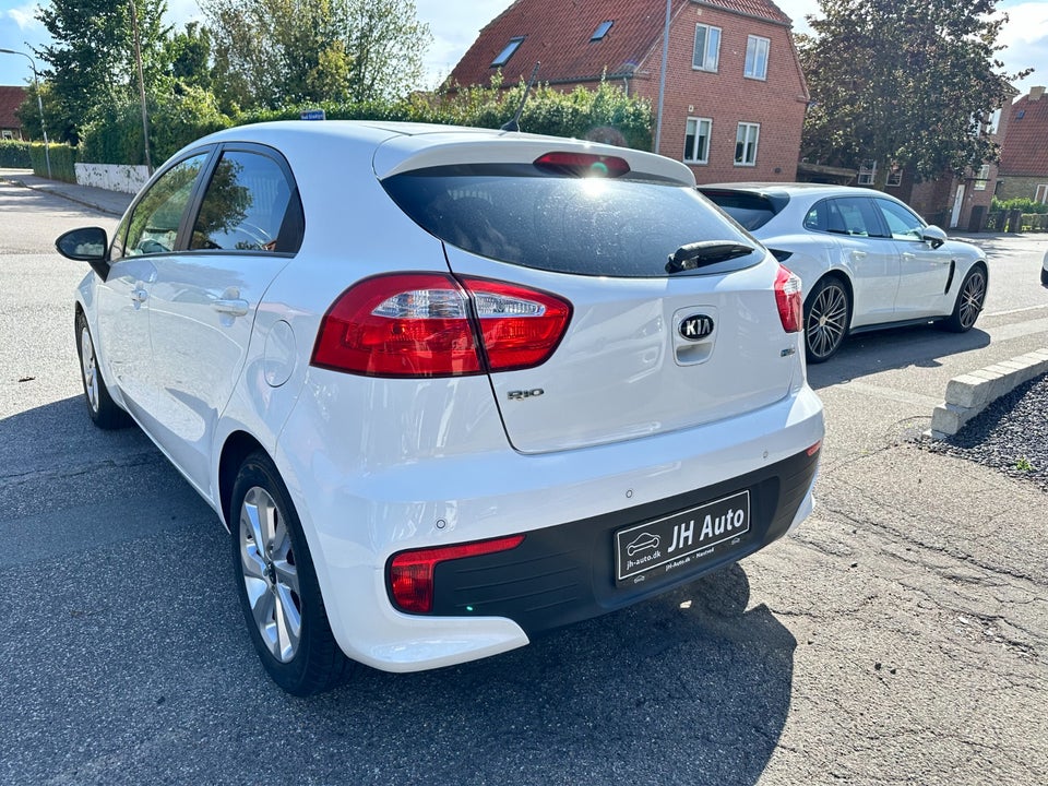 Kia Rio 1,2 CVVT Limited 5d