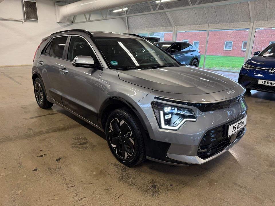 Kia Niro 64 EV Upgrade 5d