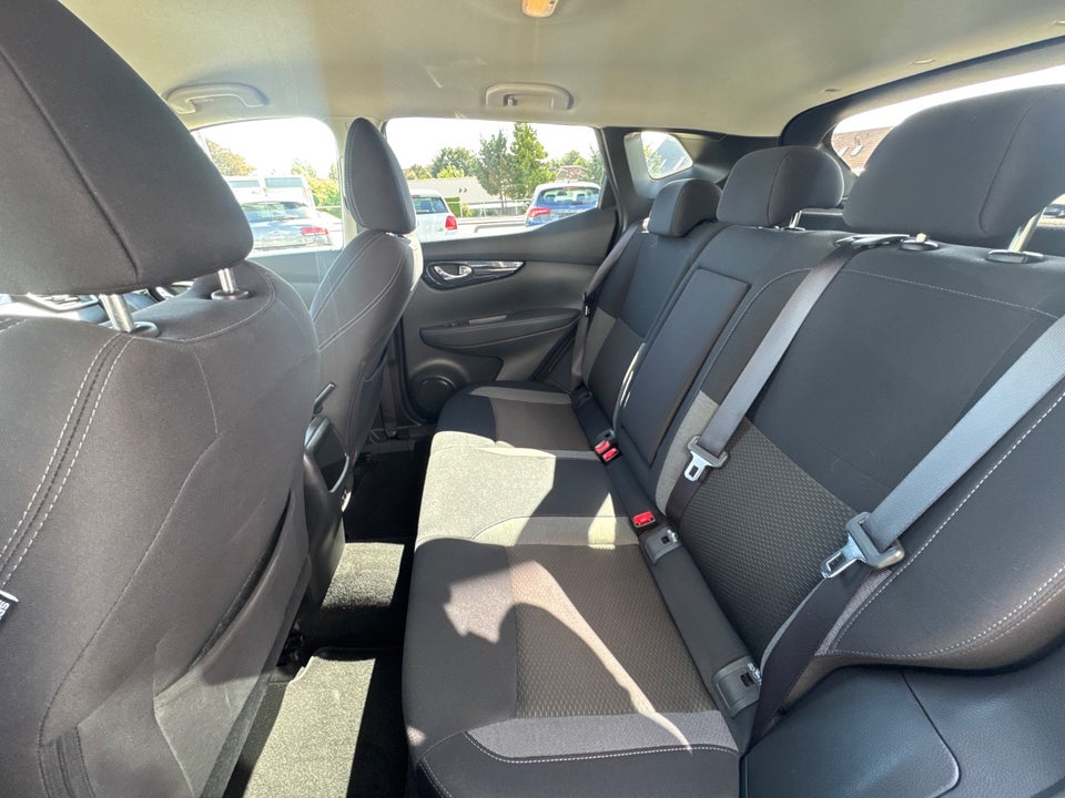 Nissan Qashqai 1,5 dCi 115 N-Connecta 5d