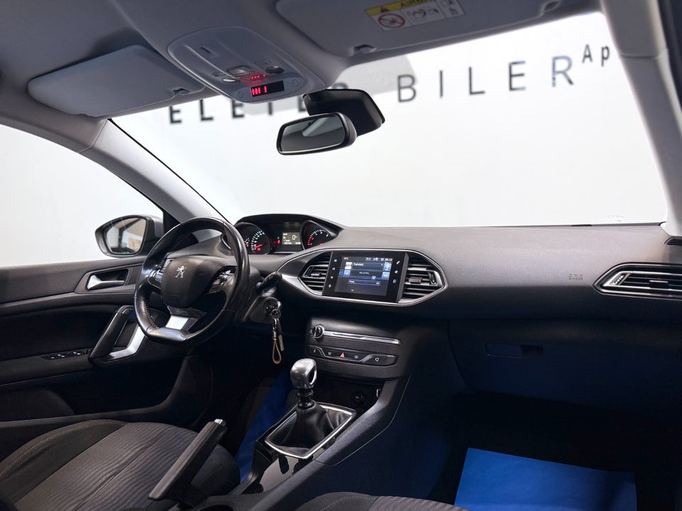 Peugeot 308 1,6 e-HDi 116 Active 5d