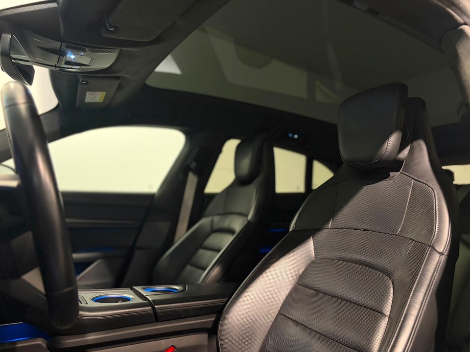 Porsche Taycan Turbo Performance+ Cross Turismo 5d