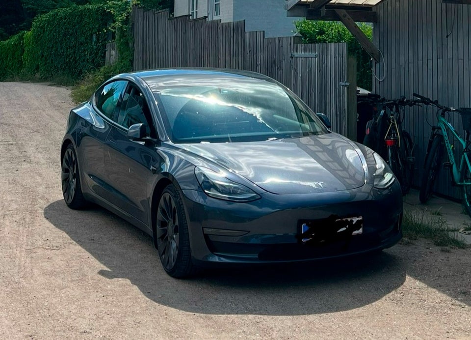 Tesla Model 3 Performance AWD 4d