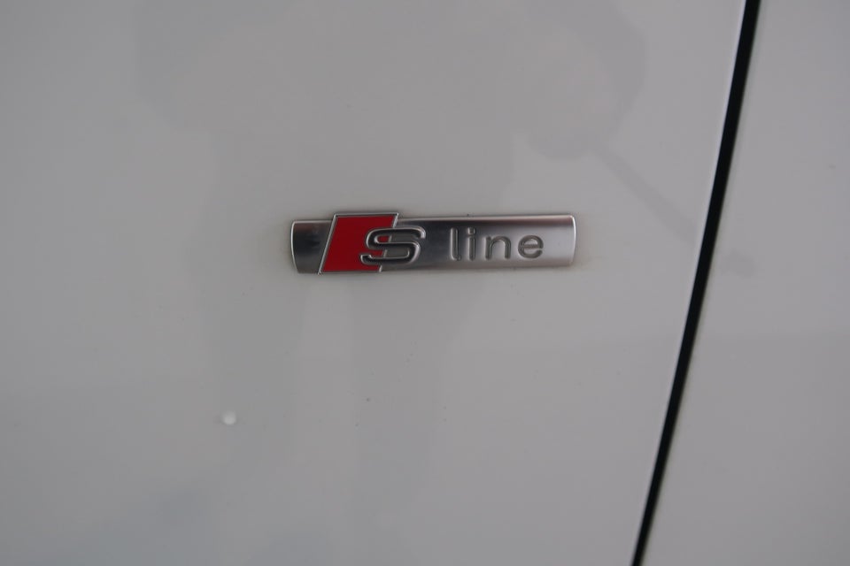 Audi Q5 3,0 TFSi S-line quattro Tiptr. 5d