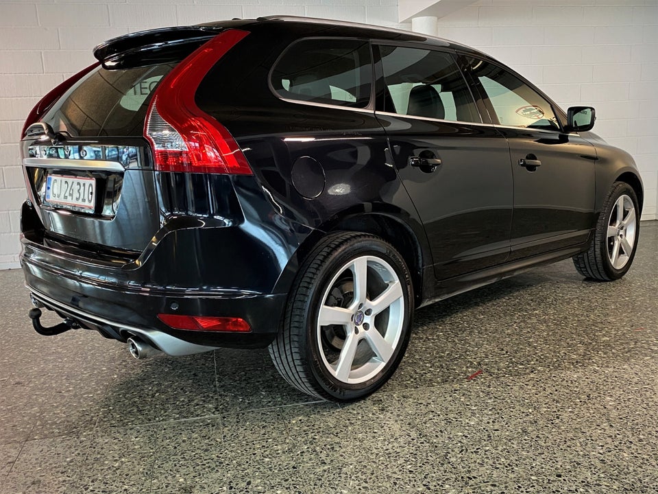 Volvo XC60 2,0 D4 181 R-Design aut. 5d