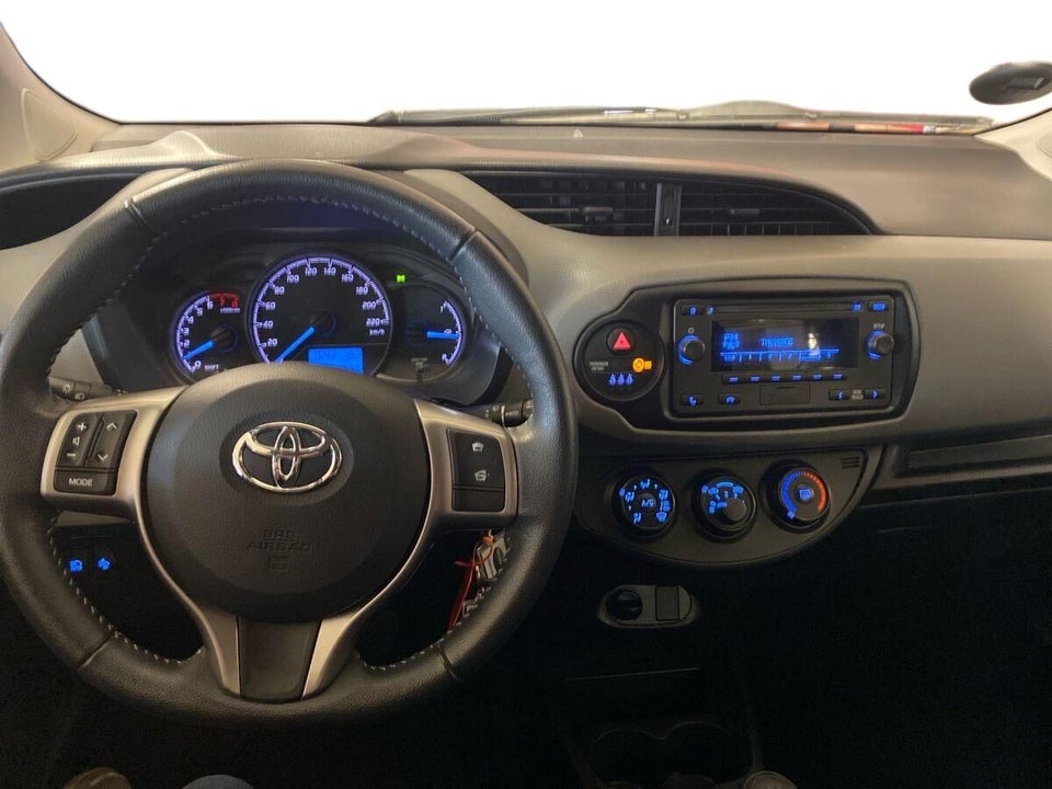 Toyota Yaris 1,0 VVT-i T1 Style 5d