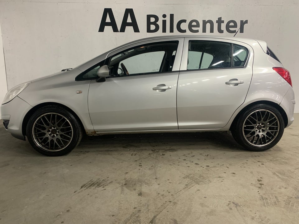 Opel Corsa 1,3 CDTi 90 Cosmo 5d