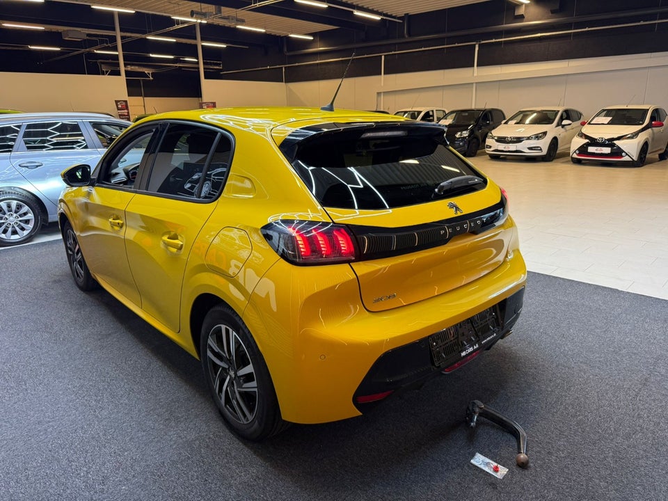 Peugeot 208 1,2 PureTech 100 Allure Comfort 5d