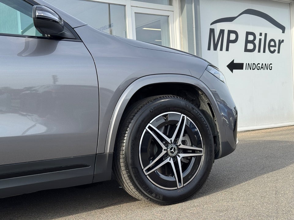 Mercedes EQA300 AMG Line 4Matic 5d