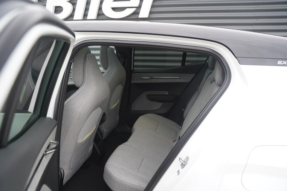 Volvo EX30 Extended Range Ultra 5d