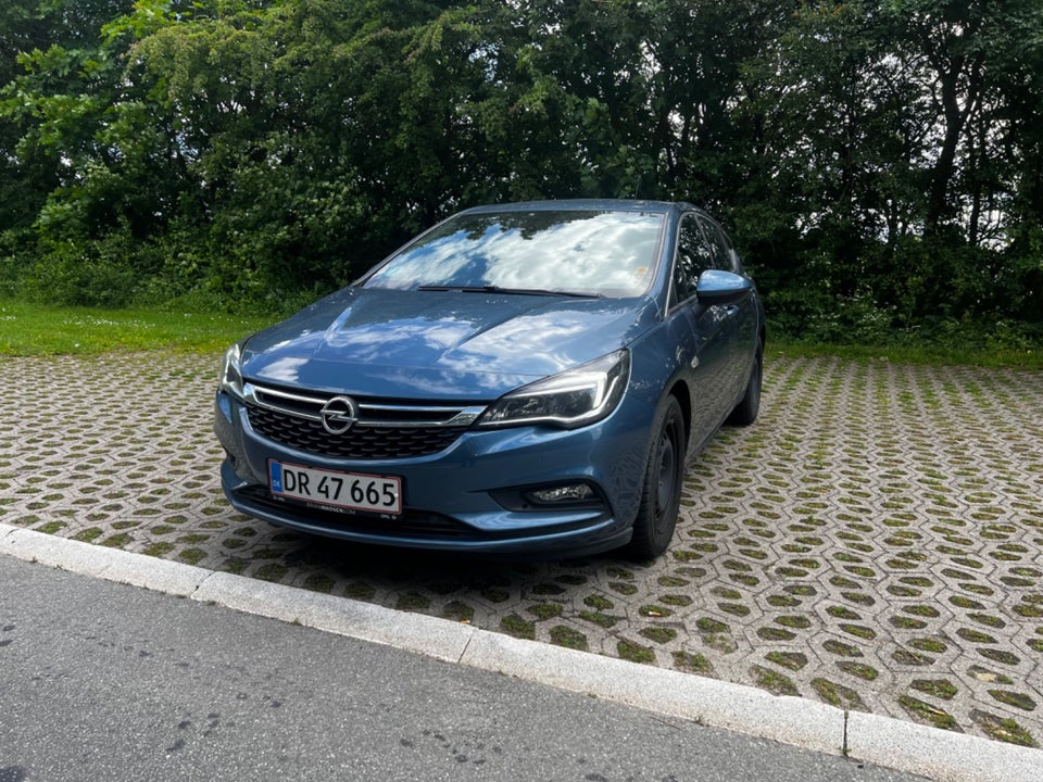 Opel Astra 1,4 T 150 Dynamic 5d