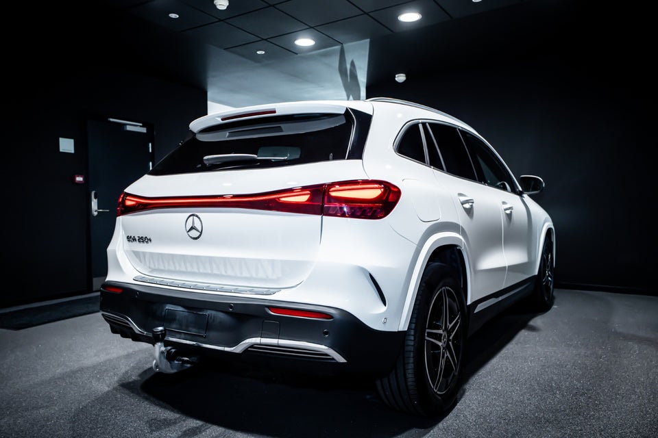 Mercedes EQA250+ AMG Advance 5d