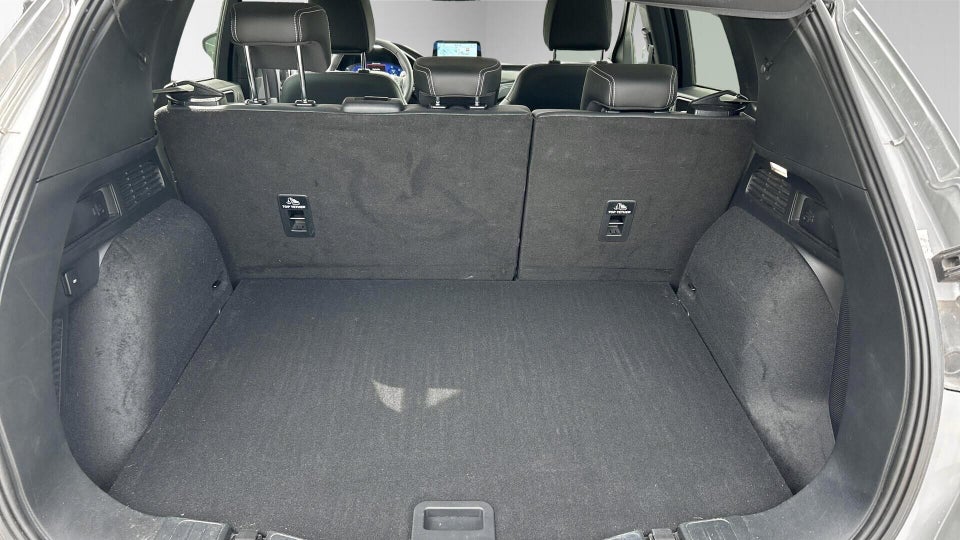 Ford Kuga 2,5 PHEV Vignale CVT 5d
