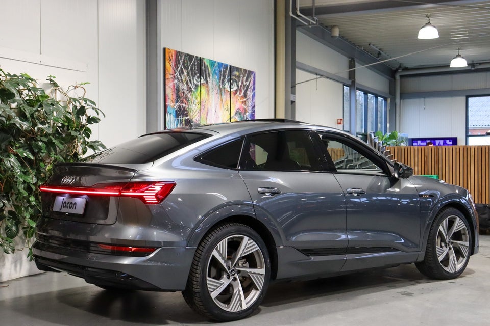 Audi e-tron 55 S-line Sportback quattro 5d