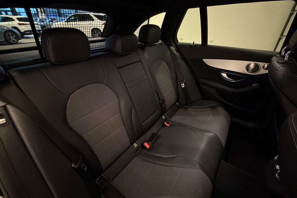 Mercedes C220 d 2,2 Avantgarde stc. aut. 5d