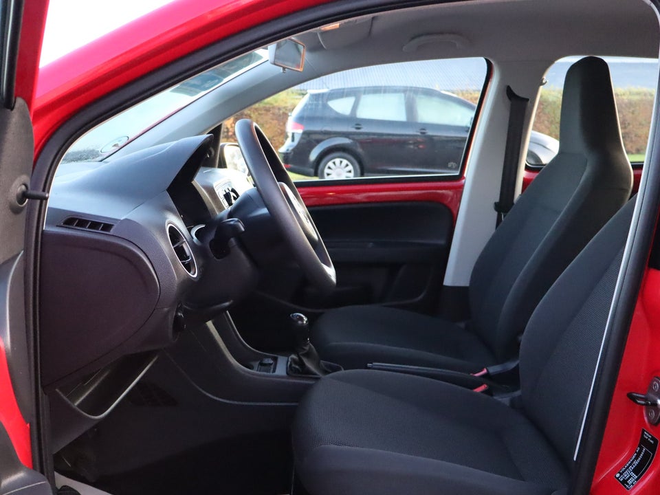 VW Up! 1,0 60 Groove Up! BMT 5d