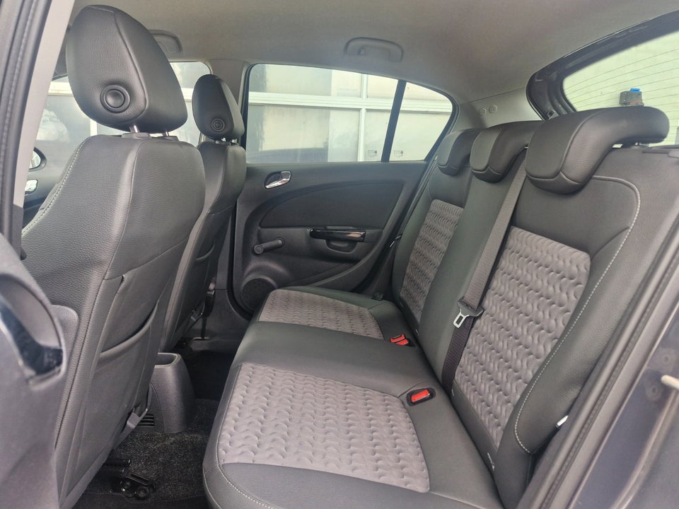 Opel Corsa 1,2 16V Cosmo aut. 5d
