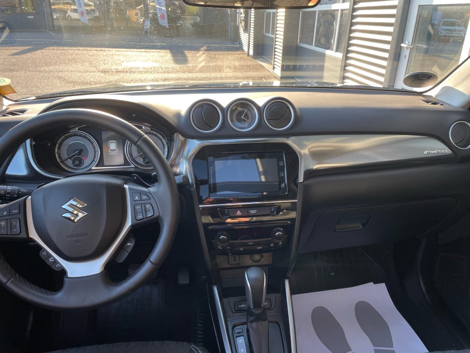 Suzuki Vitara 1,0 Boosterjet Adventure aut. AllGrip 5d