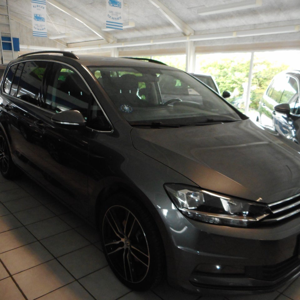 VW Touran 1,6 TDi 115 Comfortline DSG 7prs 5d