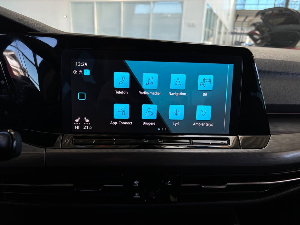 VW Golf VIII 1,5 eTSi 150 Style DSG 5d