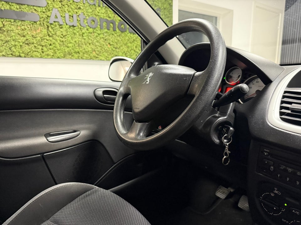 Peugeot 206+ 1,4 Comfort+ 5d