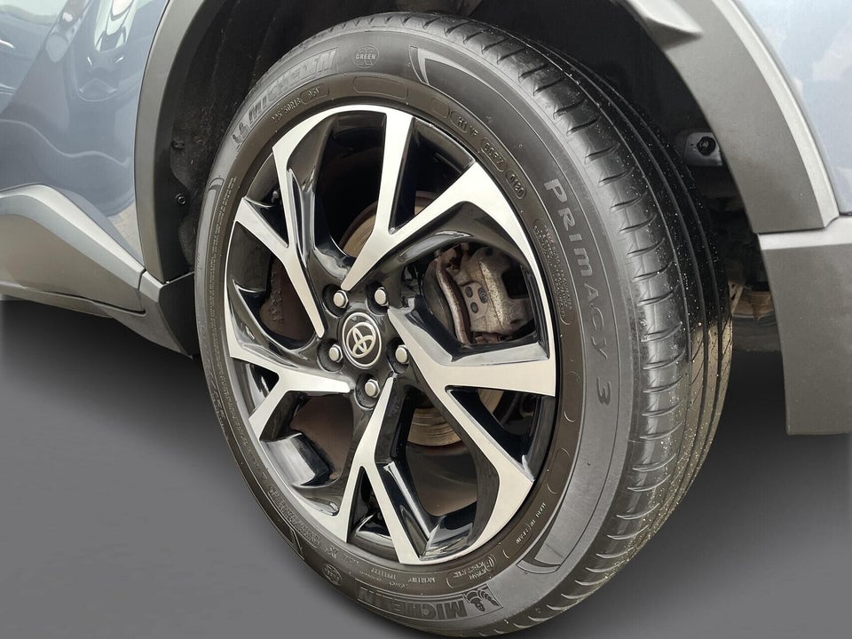 Toyota C-HR 1,8 Hybrid C-LUB Smart CVT 5d