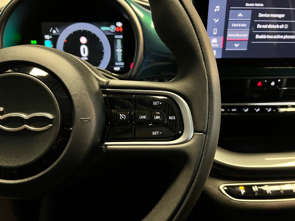 Fiat 500e 42 Icon 3d