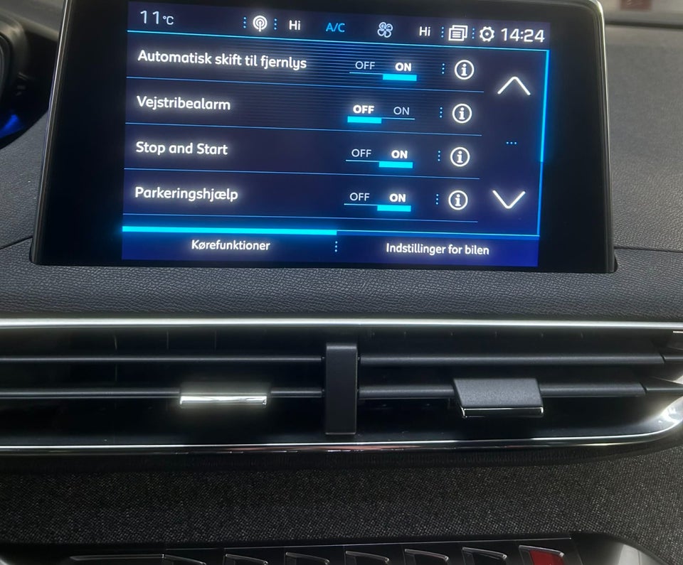 Peugeot 3008 1,6 BlueHDi 120 Allure EAT6 5d