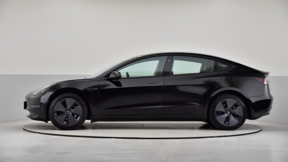 Tesla Model 3 Long Range AWD 4d