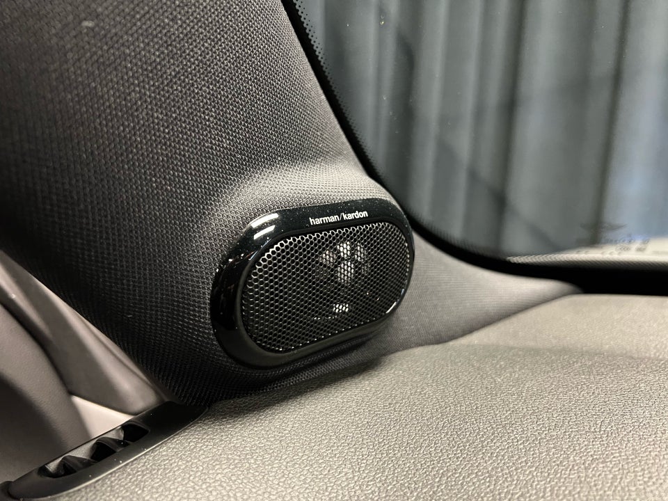 MINI Cooper SE Camden Edition 3d