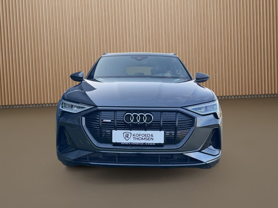 Audi e-tron 55 S-line quattro 5d