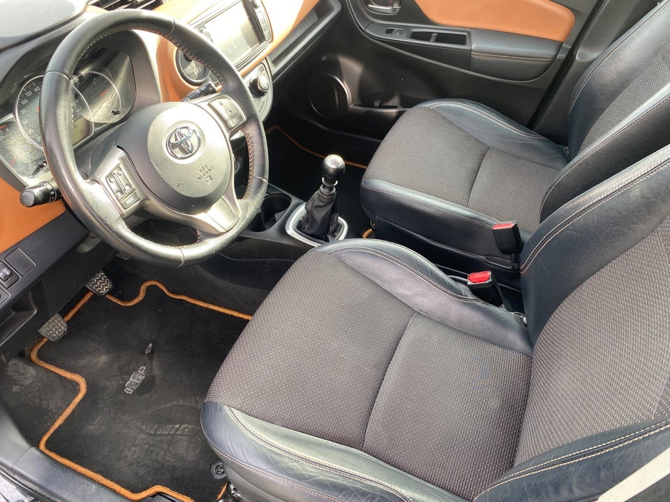 Toyota Yaris 1,3 VVT-i T2 Premium Luksus 5d