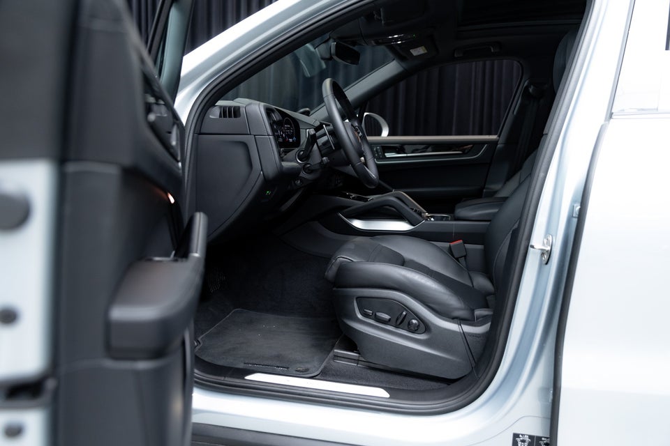 Porsche Cayenne 3,0 E-Hybrid Tiptr. 5d