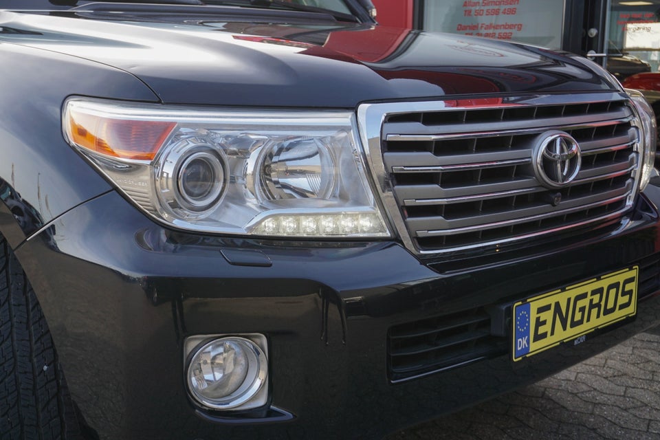 Toyota Land Cruiser 4,5 V8 D-4D T3 aut. Van 5d