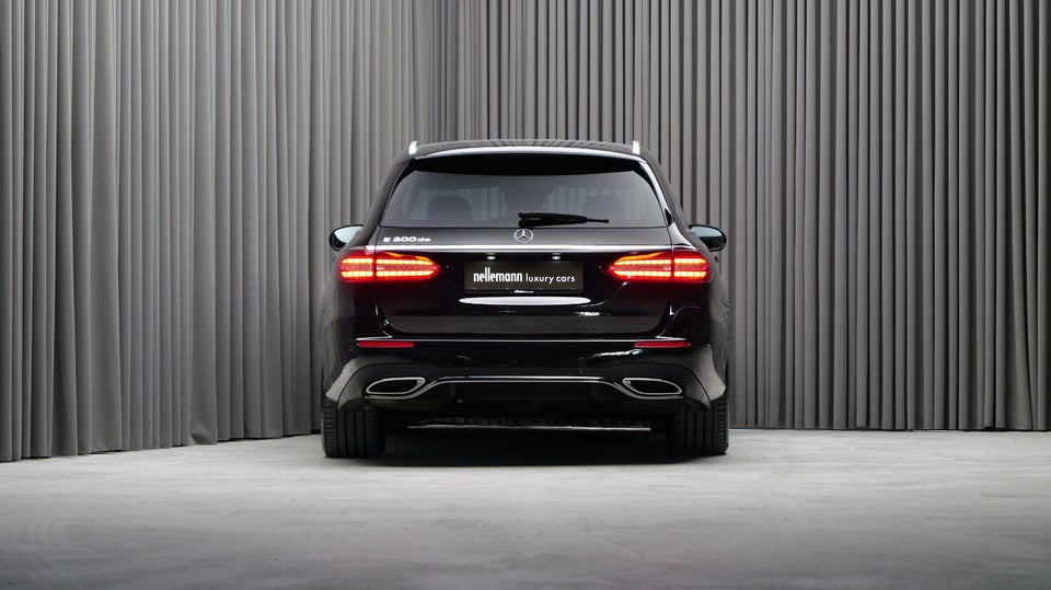 Mercedes E300 de 2,0 AMG Line stc. aut. 5d