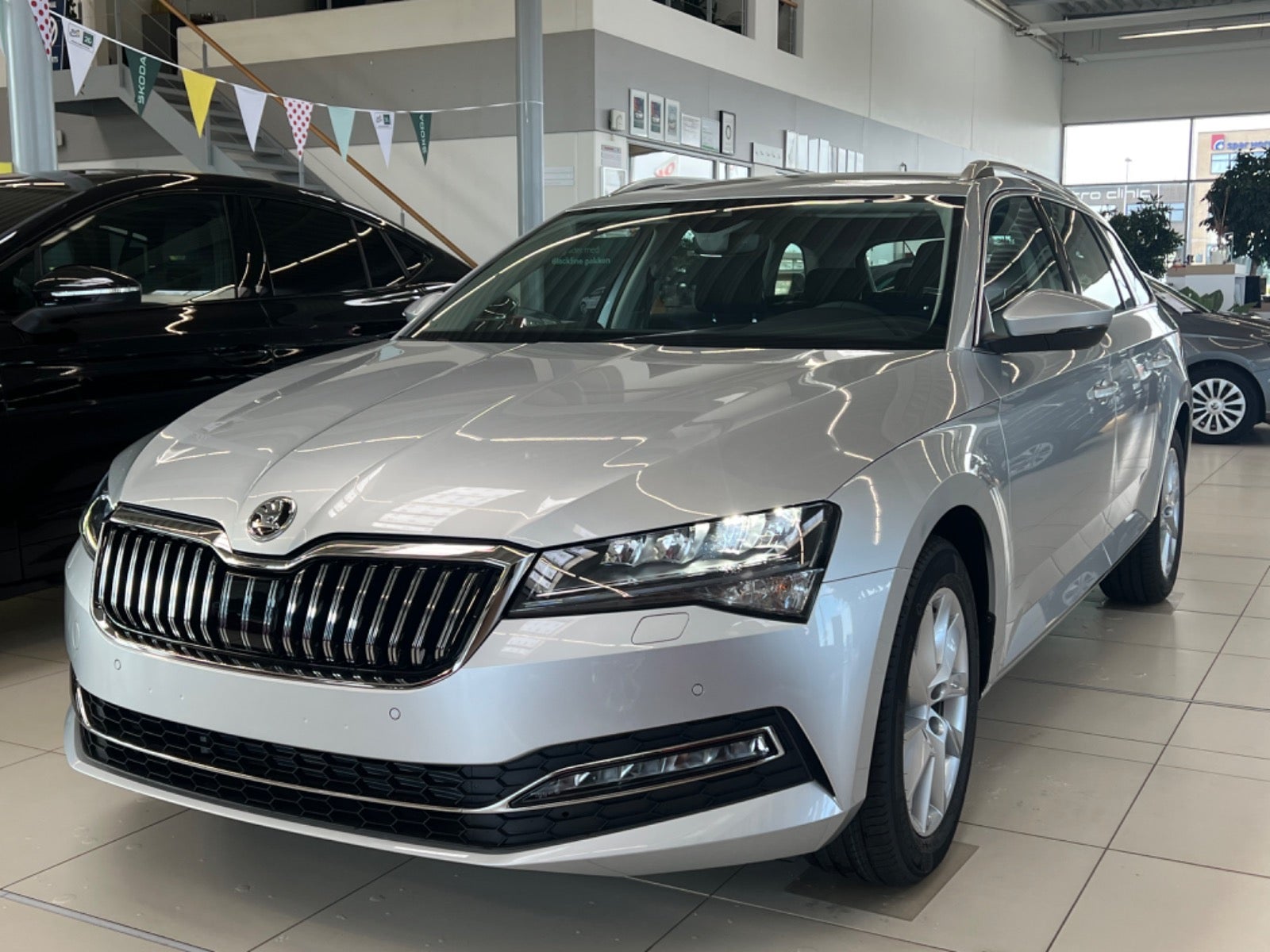 Skoda Superb 2,0 TDi 150 Style Combi DSG 5d