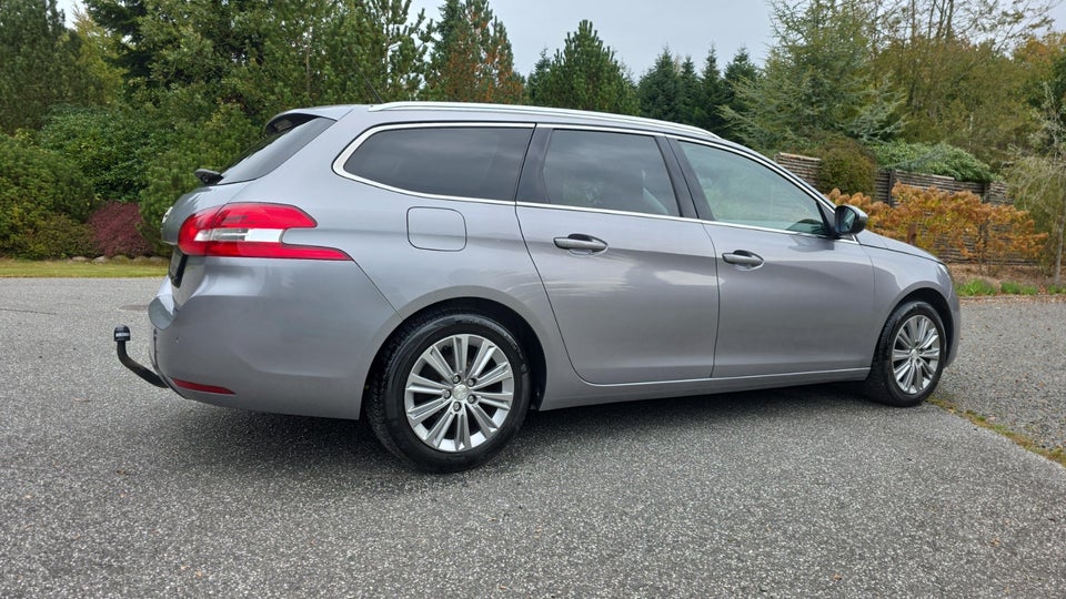 Peugeot 308 1,6 BlueHDi 120 Allure SW 5d