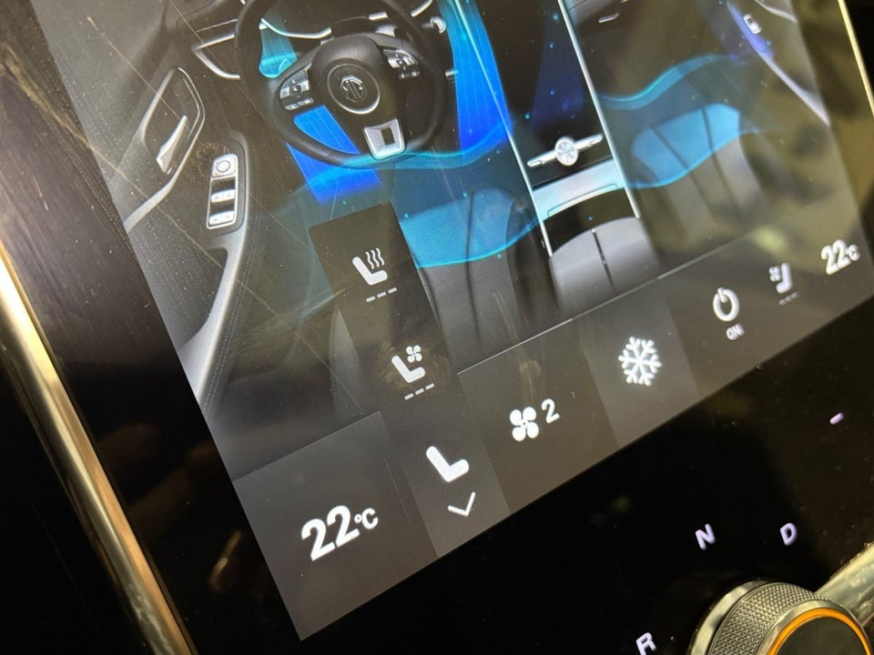 MG Marvel R Luxury 5d